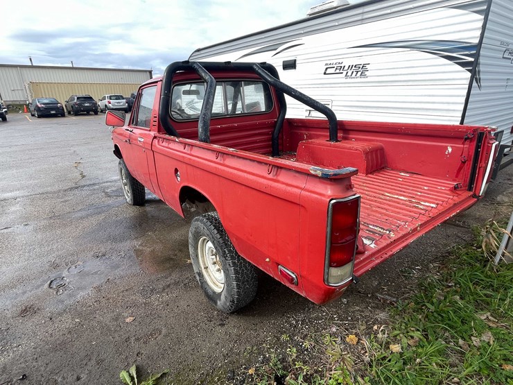 #1374-•-1976-chevrolet-luv-4x4-(has-wi-title)-(of)-image-7