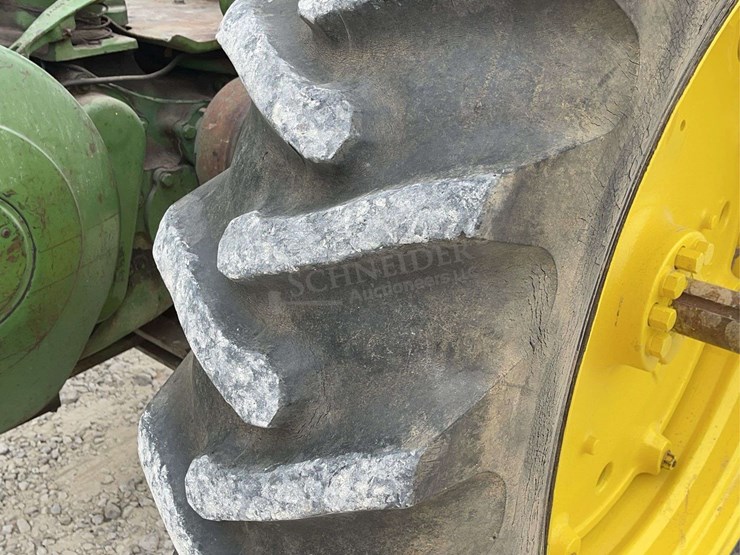 john-deere-620-image-36