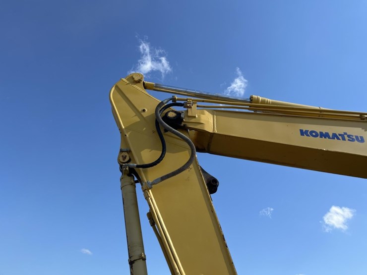 komatsu-pc228us-lc-image-35