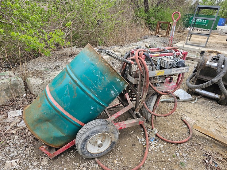 #16800-•-razorback-concrete-power-sprayer-image-3