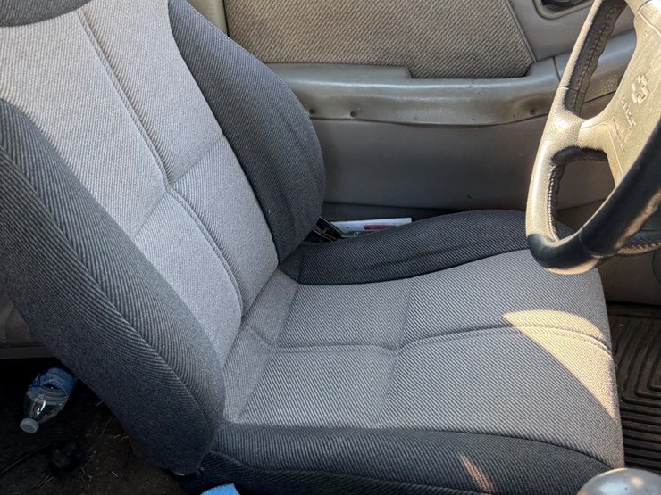 1996-chevrolet-s10-image-12