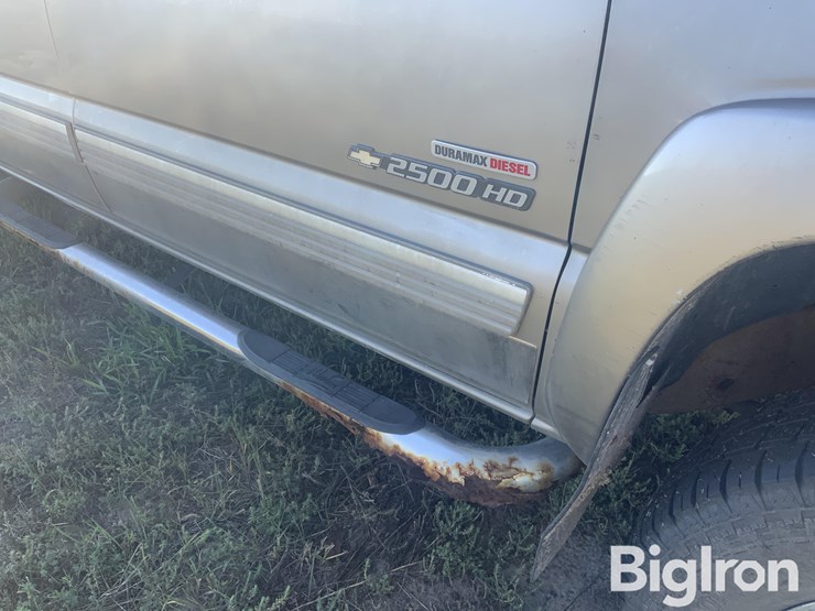 2002-chevrolet-silverado-2500-image-14