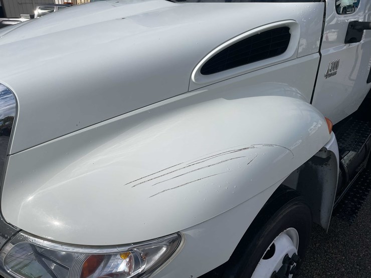 2003-international-durastar-4300-image-12