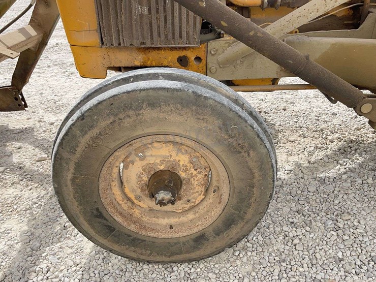 john-deere-401-image-33