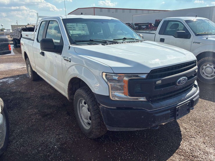 2018-ford-f150-xl-image-2