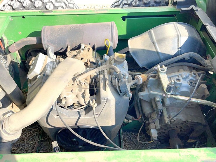 john-deere-gator-th-image-25