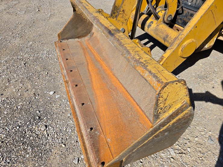 caterpillar-415f2-il-image-43