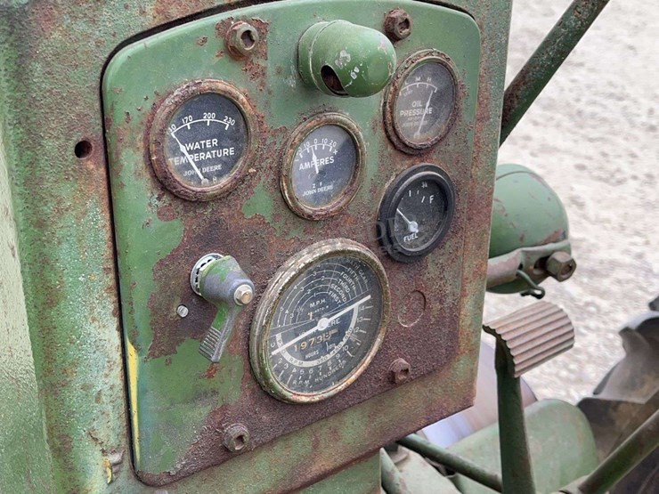 john-deere-620-image-33