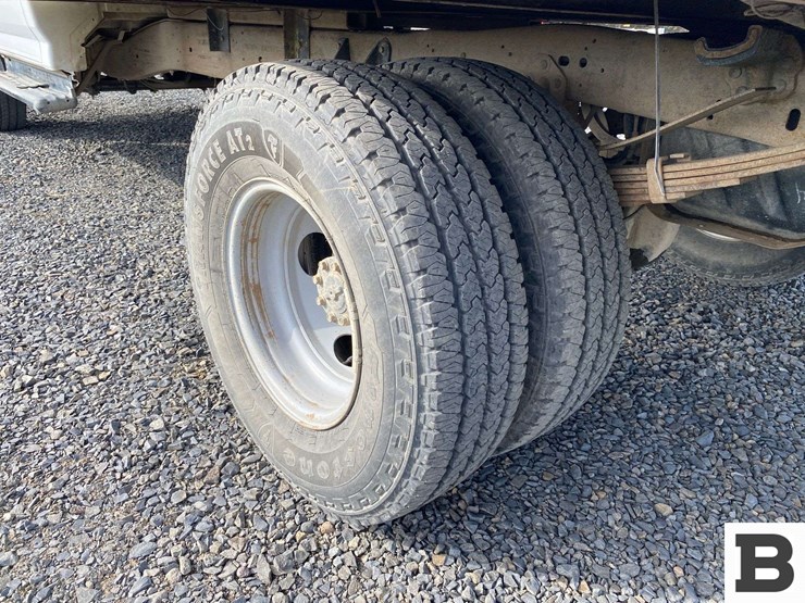 1996-ford-f450-image-17