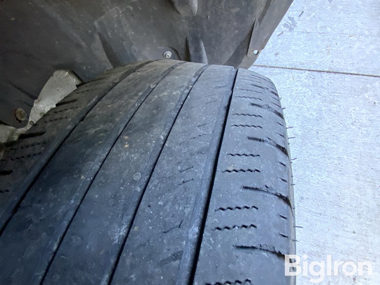 2010-ford-transit-connect-image-19