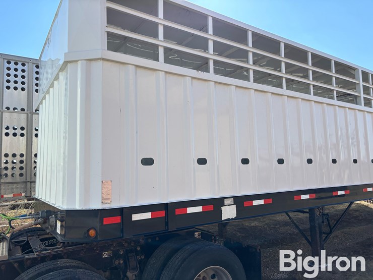 2013-neville-trailer-image-8