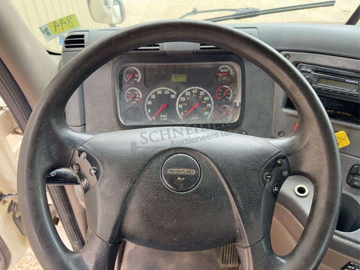 2012-freightliner-cascadia-113-image-77