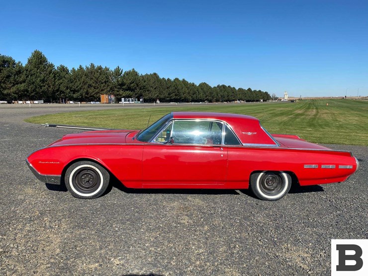 1962-ford-thunderbird-coupe-image-2