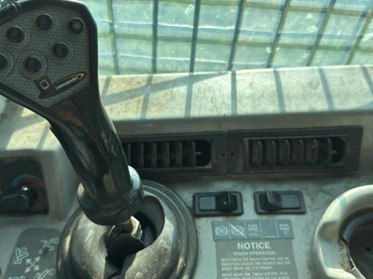 2003-caterpillar-525b-image-21