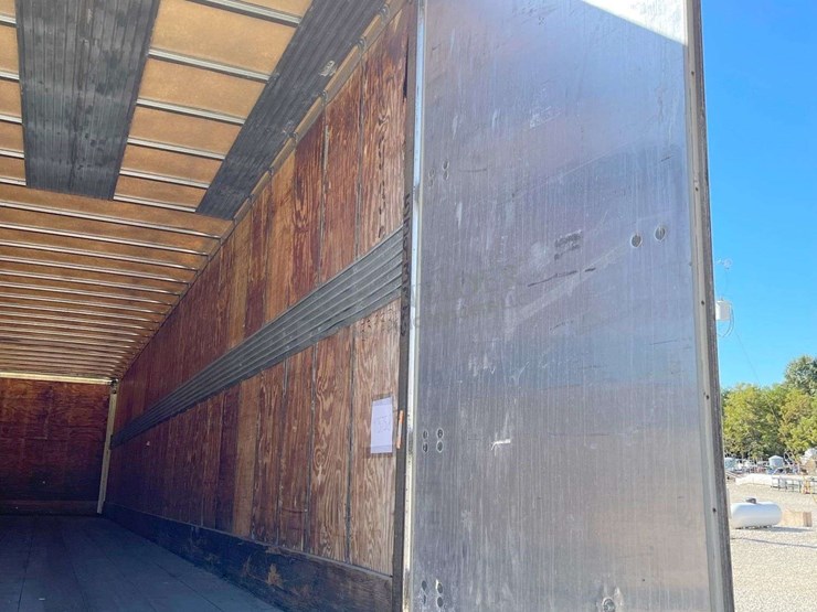 1999-strick-trailer-image-44