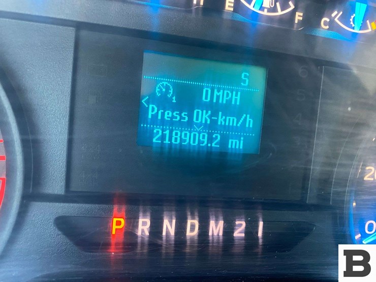 2015-ford-f150-image-38