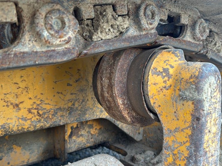 1990-deere-455g-image-22