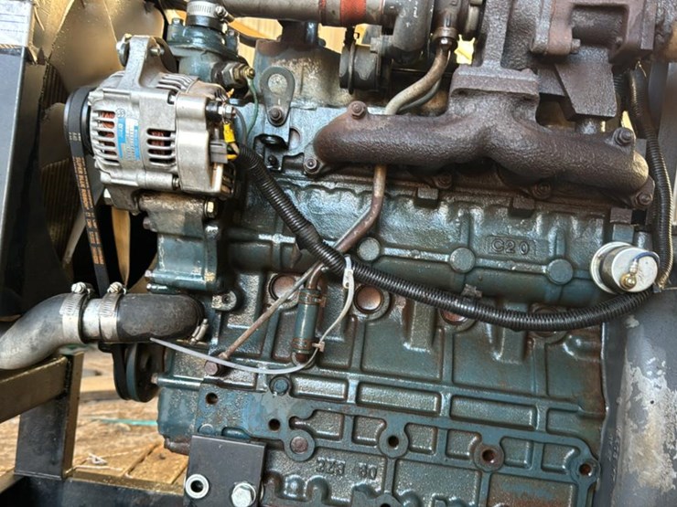 #4600-•-kubota-v2003-t-e-power-unit-image-4