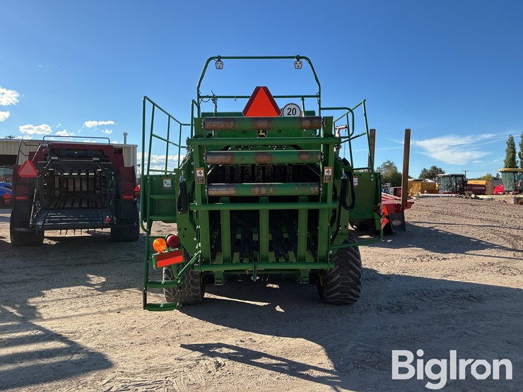 2021-john-deere-l341-image-6