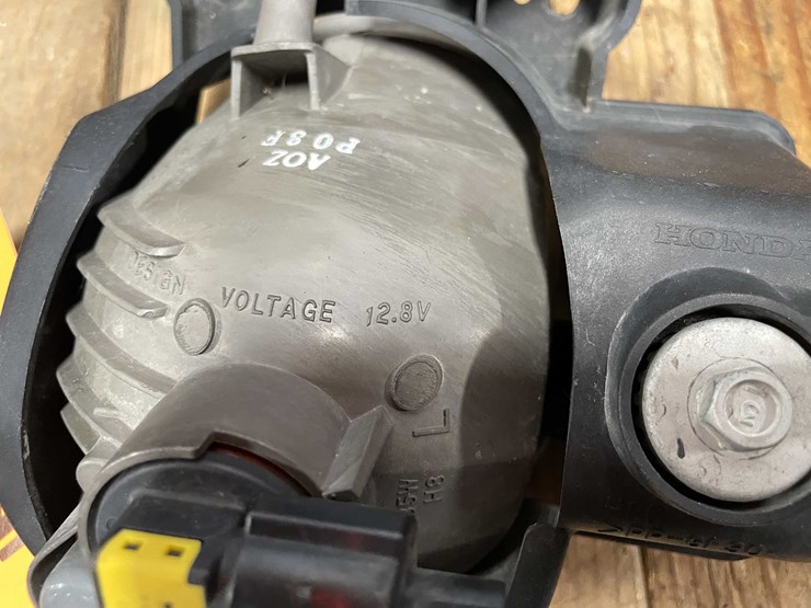 #8511-•-2007-acura-tl-fog-light-(cw)-image-5