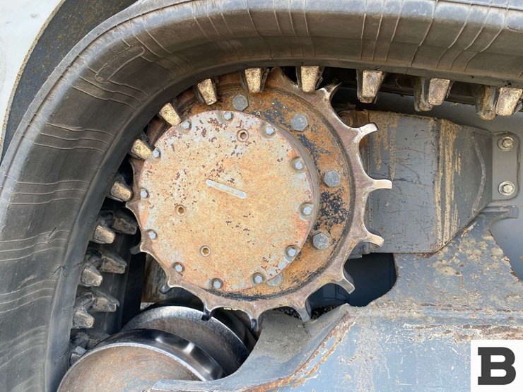 2021-takeuchi-tl12-image-30