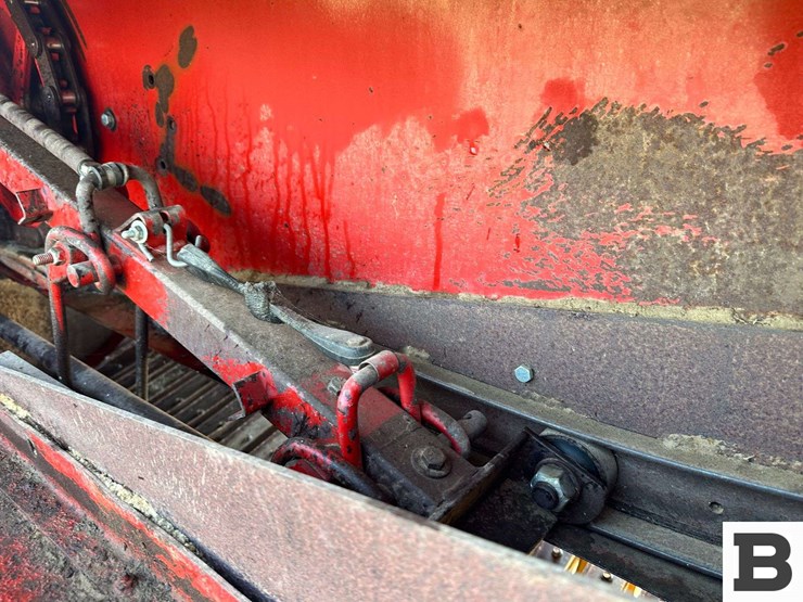 new-holland-515-image-36