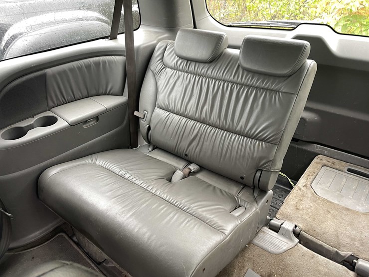 2009-honda-odyssey-image-40