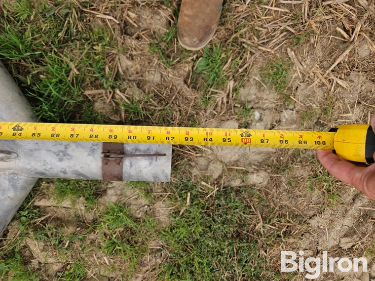 big-gun-irrigation-sprinkler-on-aluminum-stand-image-10