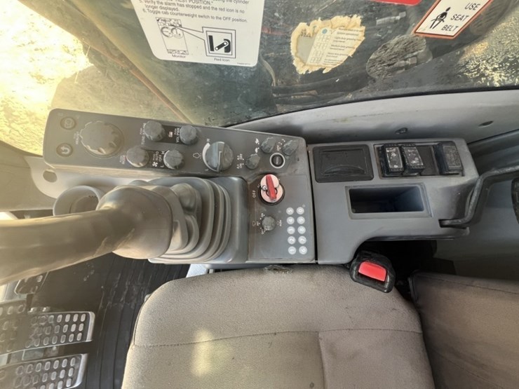 2018-hitachi-zx870-image-57