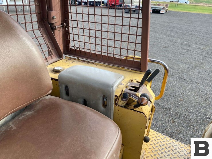 1993-case-850e-image-45