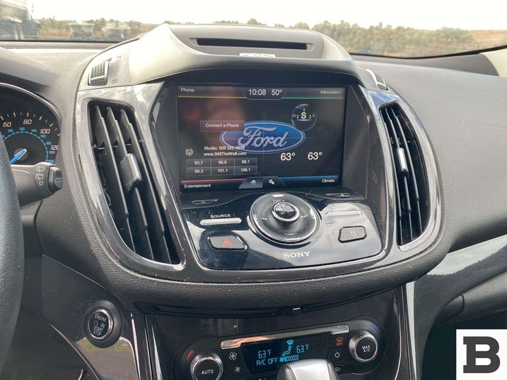 2015-ford-escape-image-25