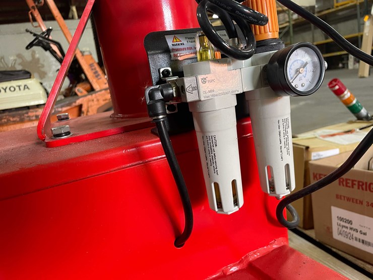 #8524-•-tire-changer-(e)-image-40