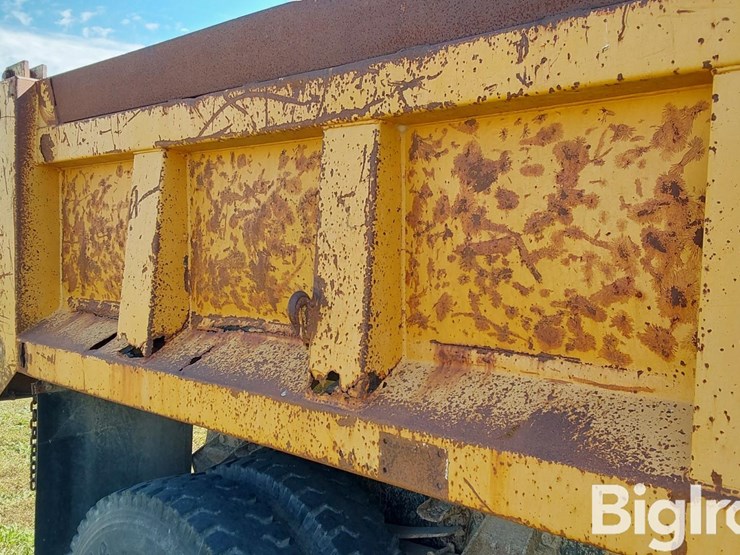 1997-ford-f800-image-17