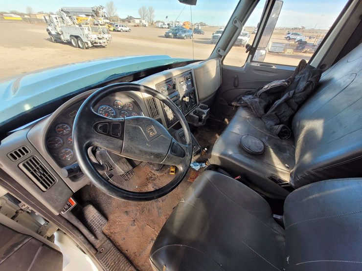 2013-international-harvester-sx525-truck-bucket-truck-image-14