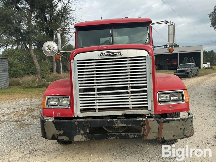 1994-freightliner-fld120-image-2