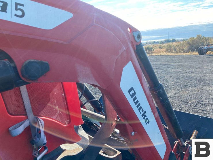 2012-massey-ferguson-5475-image-54