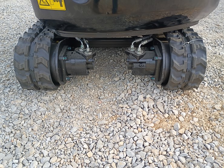 #l57-001-•-2025-tpm-16-mini-excavator-(gasoline)-image-11