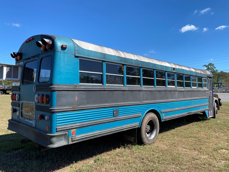 #20-•-#118-•-thomas-school-bus---rv-conversion-image-5