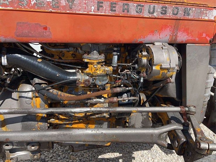 massey-ferguson-135-image-28