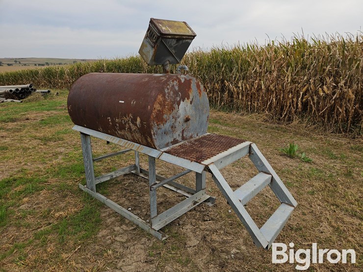 300-gallon-waste-oil-tank-w/stand-image-1