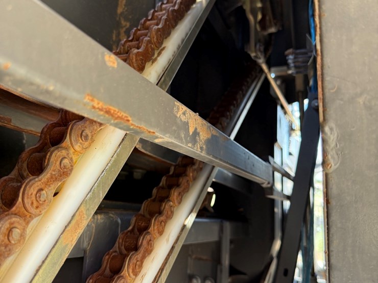 2022-massey-ferguson-2270xd-image-26