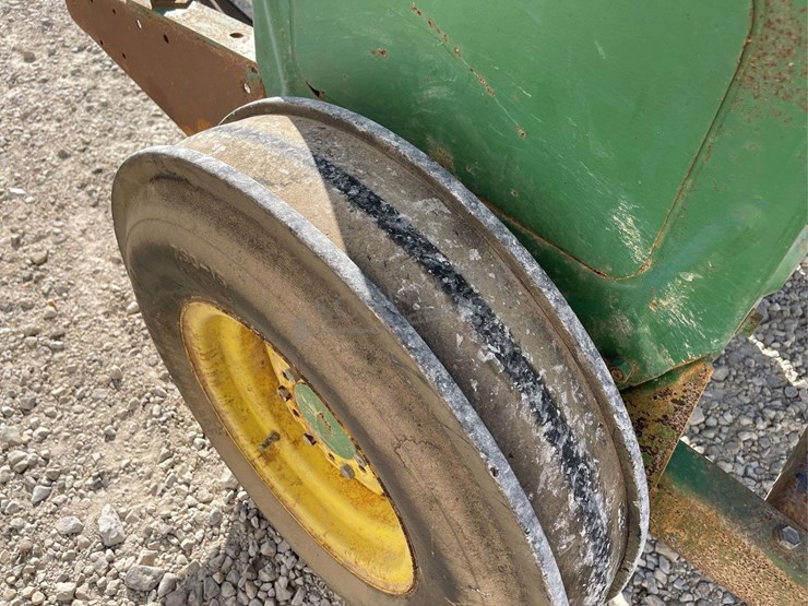 john-deere-8200-image-15