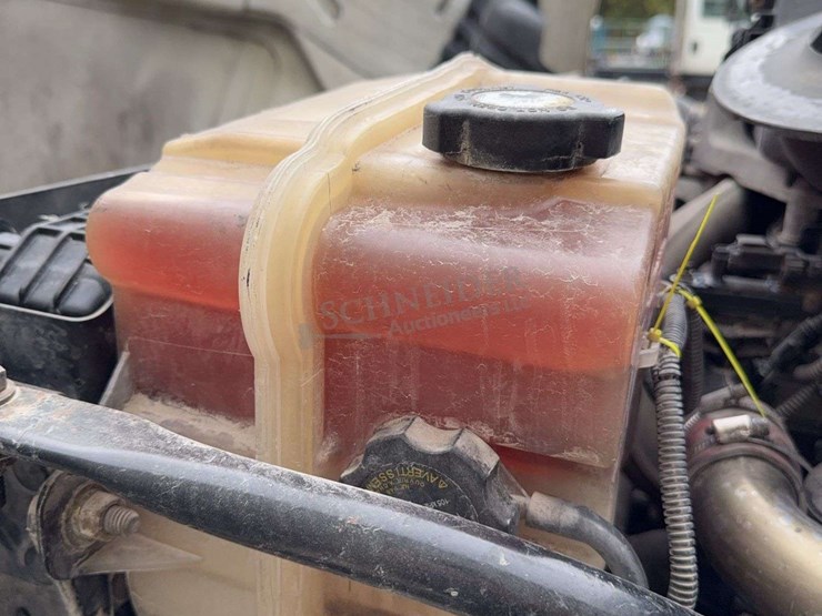 2012-freightliner-cascadia-113-image-53