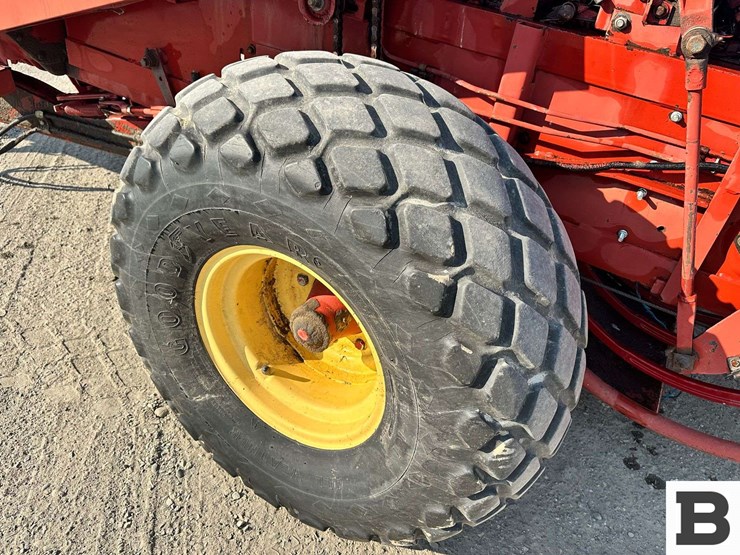 new-holland-515-image-47