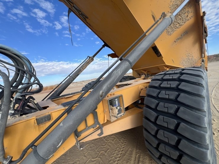 2020-volvo-a60h-image-45