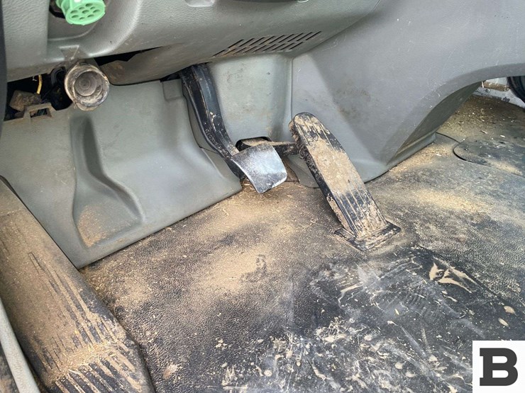 2017-kenworth-t880-image-52