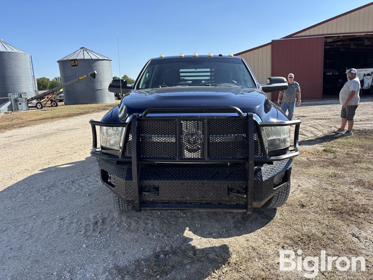2014-ram-3500-slt-image-2