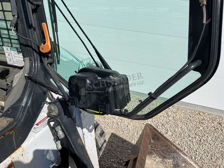 2016-bobcat-t750-image-41