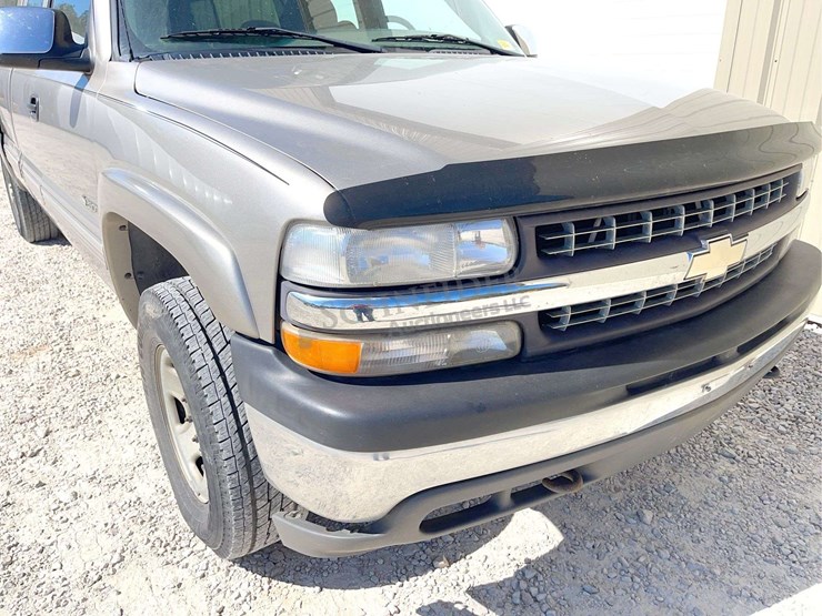 2000-chevrolet-2500-image-9