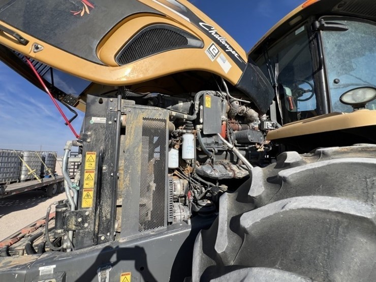 2016-challenger-mt965e-image-38